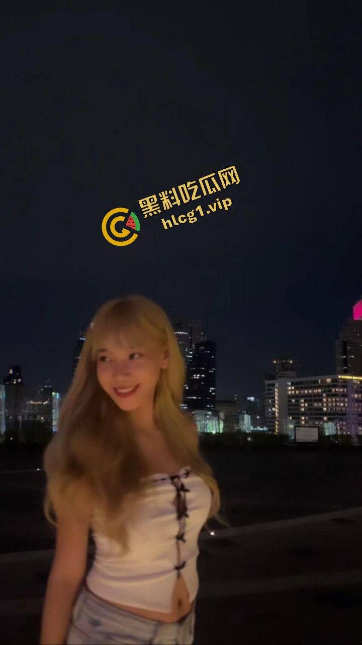 偷情的快乐谁懂!泉州反差婊贱母狗『罗丹妮』背着男友在外偷吃土豪大哥 惨遭曝光!-4