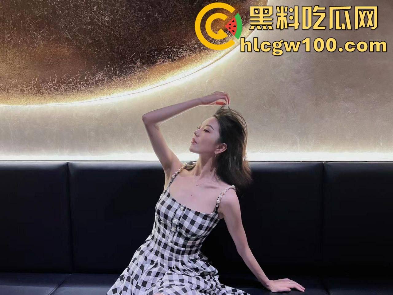 成都师范大学大三御姐【余碗琪】约炮视频曝光,高冷蕾丝御姐惨遭后入开苞内射娇喘连连。-1