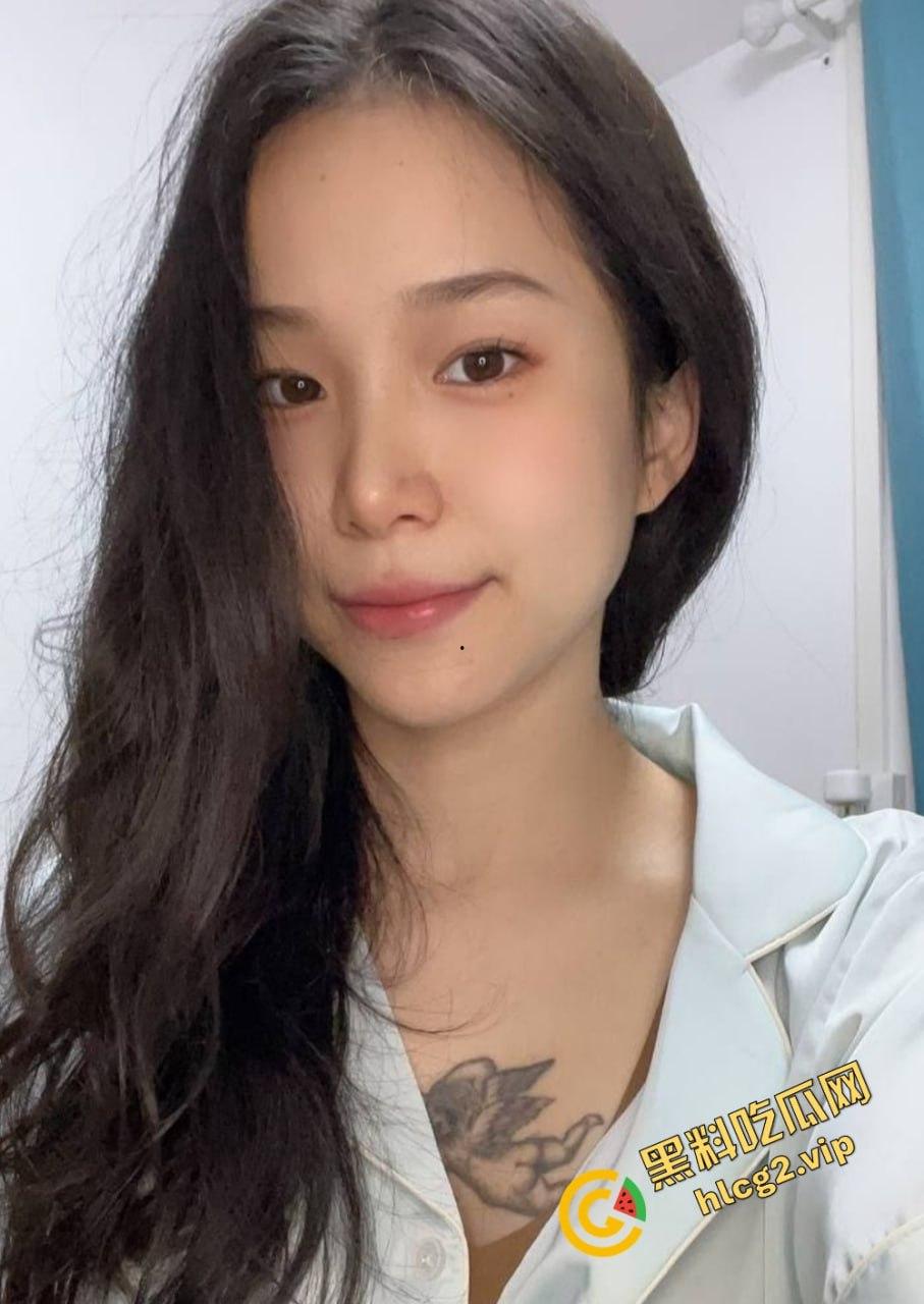 推特反差网红美少女唏唏定制私拍曝光！高颜值刺青女神极致性感魅惑！-8