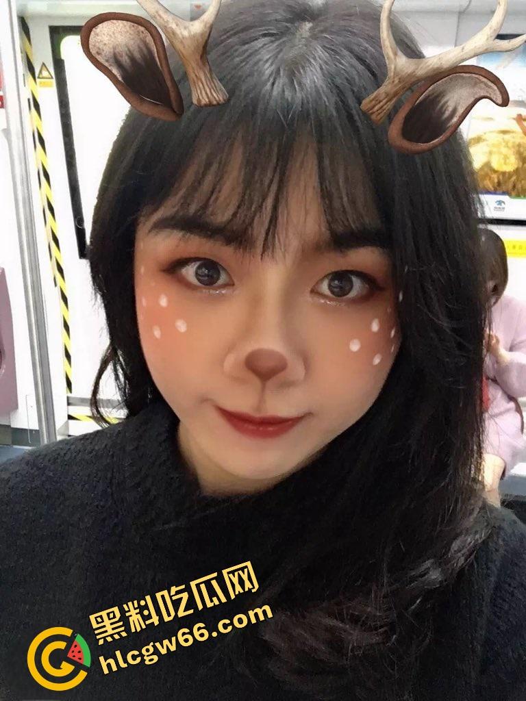 黄山技校反差骚妹【李丹尼】酒店黑丝口交全程曝光,大鲍鱼开发成通道,开房爽到喷水!-4