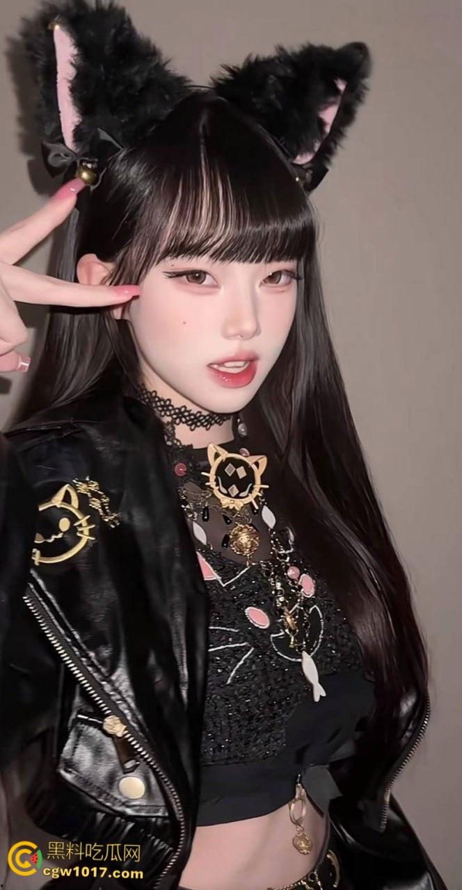 抖音五百万御姐网红【Ke08】，AI脱衣福利视频，五屌怼脸颜射，无套内射白虎嫩穴，逼脸同框诱惑十足！-2