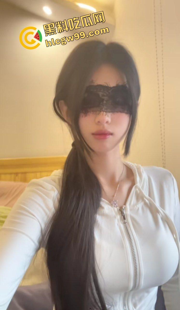 抖音极品御姐超模骚鸡【烨叶】罕见梨形大美奶诱惑至极,解锁蕾丝蒙眼伸舌狂舔肉棒吸蛋!惨遭泄密独家曝光!-5