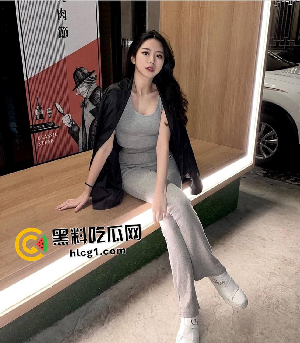 瓜友投稿！风骚女友超骚浪叫 捏下奶子就洪水泛滥 清纯的眼神大大的性欲-4