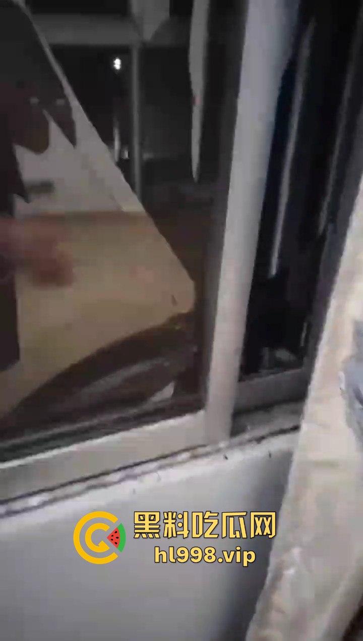 广西灵山凌晨一场大动静!五发导弹震穿黑夜,满天飞机飞来飞去!-5