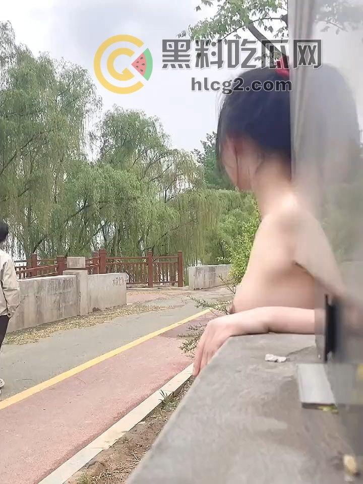 05软萌小萝莉「苏苏」，最爱户外露出狂欢，娇嫩少女变身极致母狗，真是反差萌到极致-8