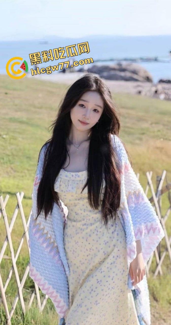 沐川音乐女狗【顾澜音】KTV跪地舔屌爬成狗,全程露脸被轮爆,教书是假被操是真,唱歌只为练喉管!-4