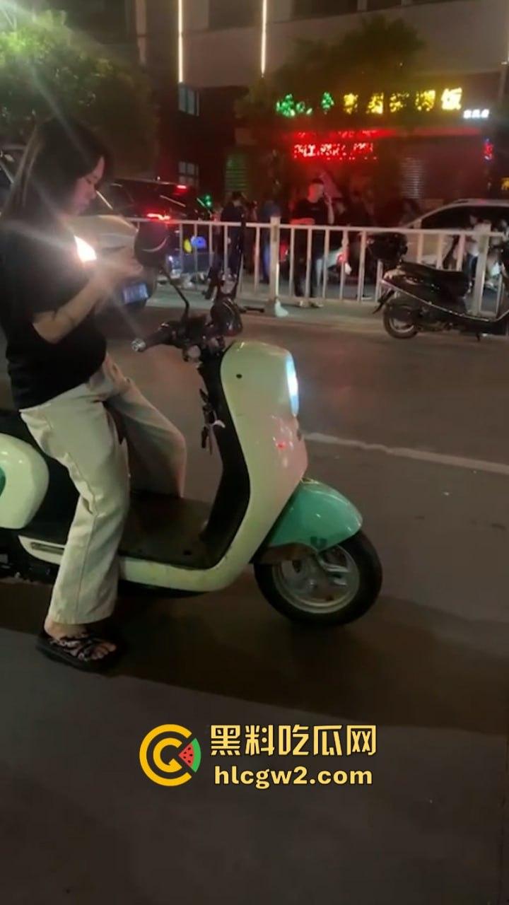 “晕倒前先把微信记录清一下!”潮汕东彩路精神小伙酒后驾摩托车狂飙酿车祸 不顾断腿先拿手机 这是有啥秘密啊?-10