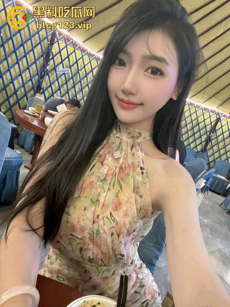 三只羊主播【洋洋】被潜规则实拍视频被扒 那些年在三只羊吞过精的女人原来这么多?-1