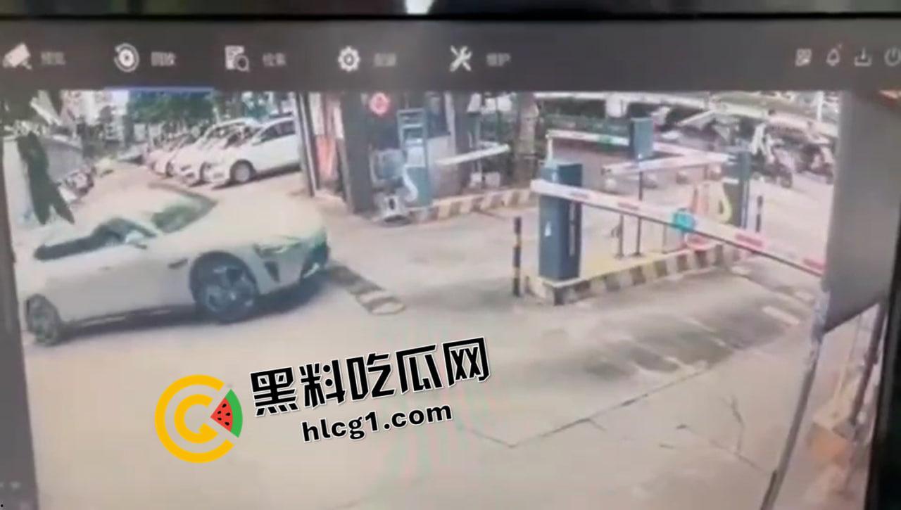 小米SU7首场惨案！一死三伤 疑似刹车失控  难道要变成中国版特斯拉 现场视频流出-1