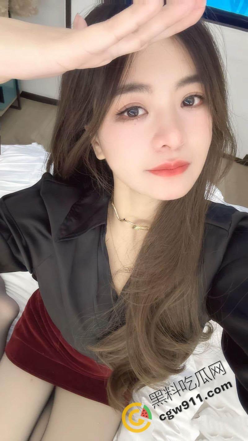 深圳懿德轩76号女技师被瓜友爆操视频流出！腿长细腰翘臀，C杯美，制服诱惑，视觉触感双重冲击-2