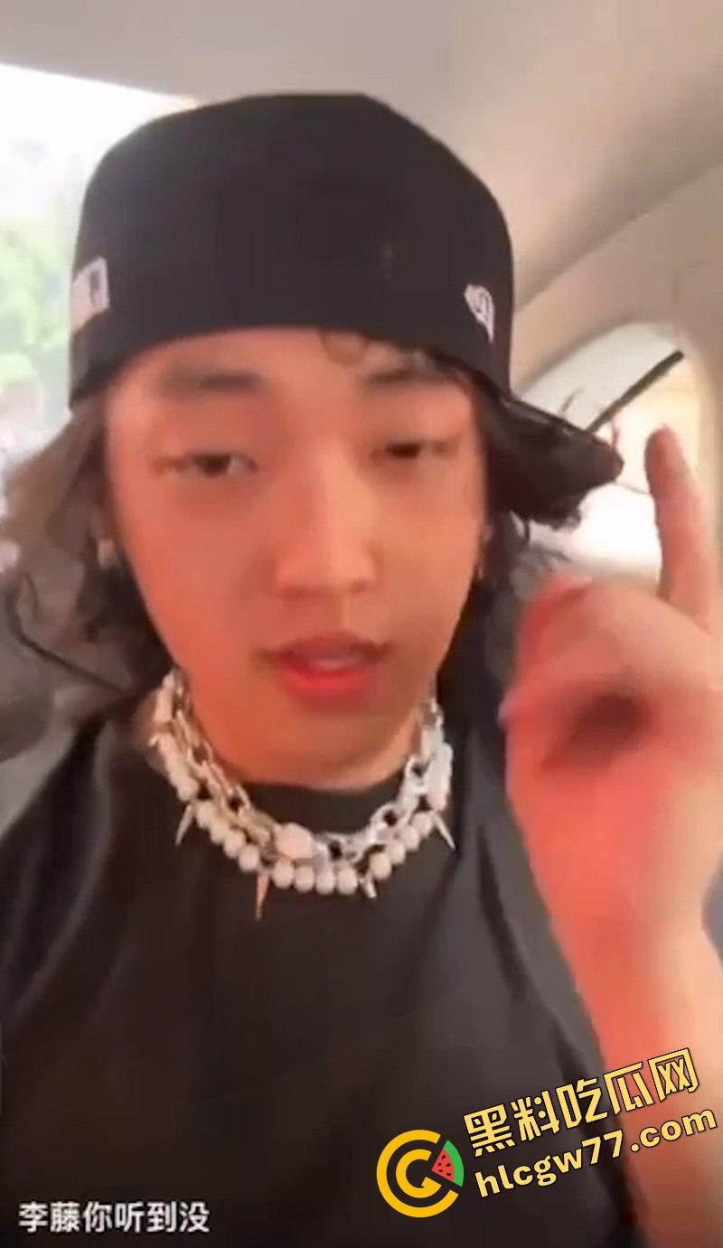 精神小伙【陈俣欹】朋友圈破防,狂喊我要操死你,抖音直播要啪啪李藤,现场录屏火爆全网!-4