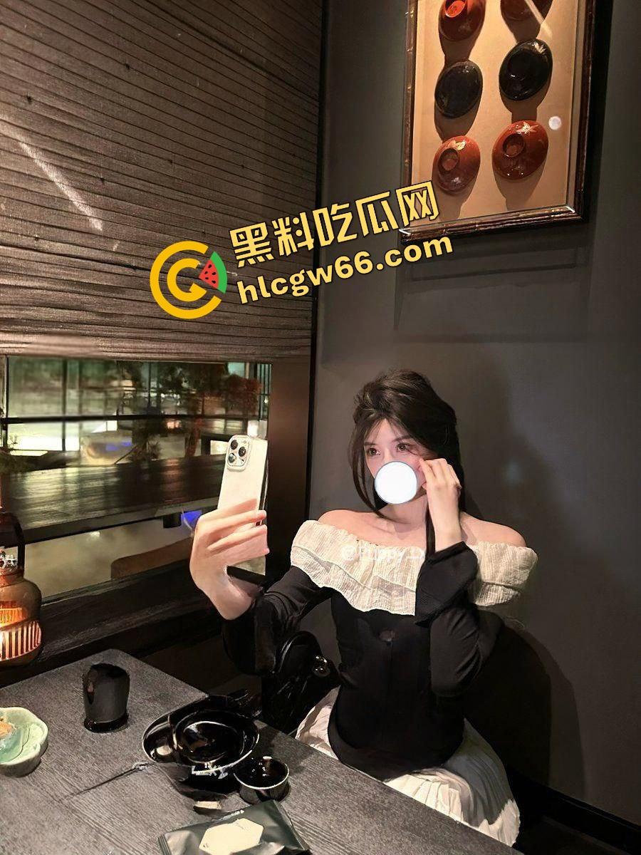 高颜值网红 【Puppy袭月】 酒店约炮私拍流出! 骑乘后入无套疯狂抽送 极品女神沦为性玩具!-3