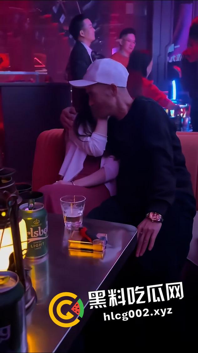 玩归玩 闹归闹 KTV里别拍照!选妃现场 难道这就是天堂吗-10