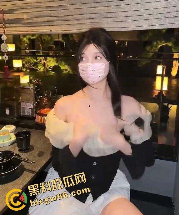 高颜值网红 【Puppy袭月】 酒店约炮私拍流出! 骑乘后入无套疯狂抽送 极品女神沦为性玩具!-7