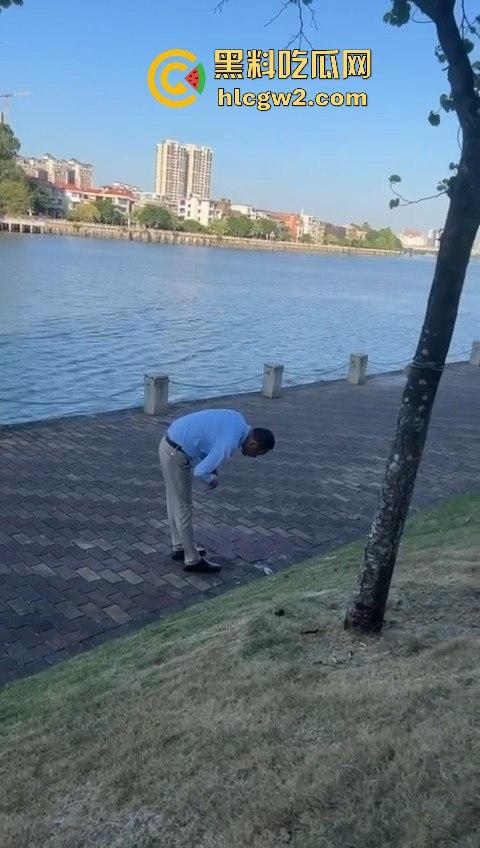 广州番禺区遛狗的注意了！有人在河边下毒，什么变态玩意儿？小心爱犬中招！-5