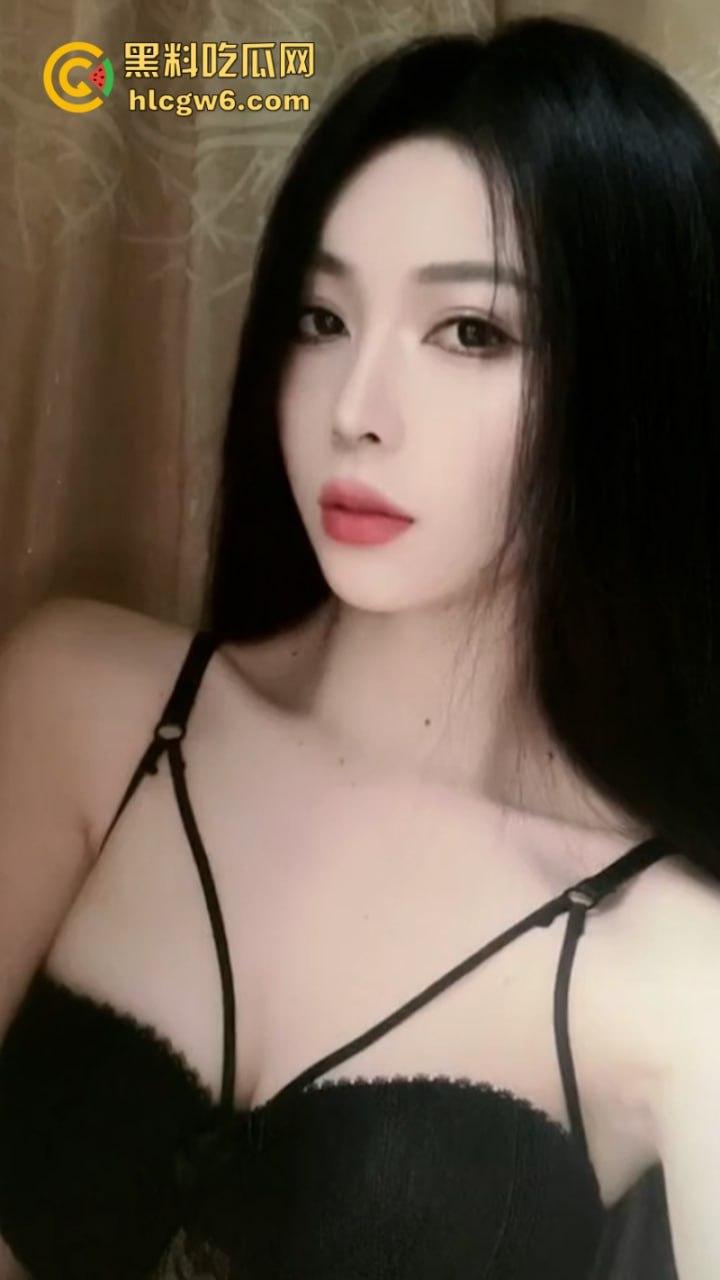 昆明抖音博主【femmefatale】线下私密视频曝光 极品身材颜值惊艳 榜一大哥疯狂后入干得白浆四溅!-8