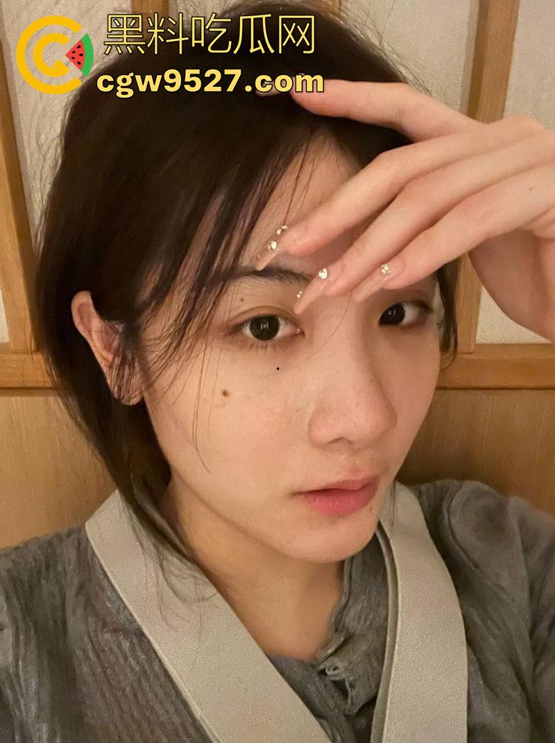 广西南宁幼师小野模，下班后兼职骚鸡，不愧是三不娶，被调教的明明白白，口爆内射统统满足！-4