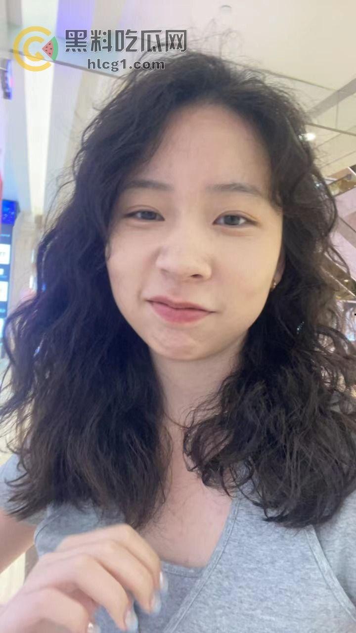 山东小娇妻李娇背叛丈夫,白丝黑木耳足交视频外泄,引发全网狂潮!-3