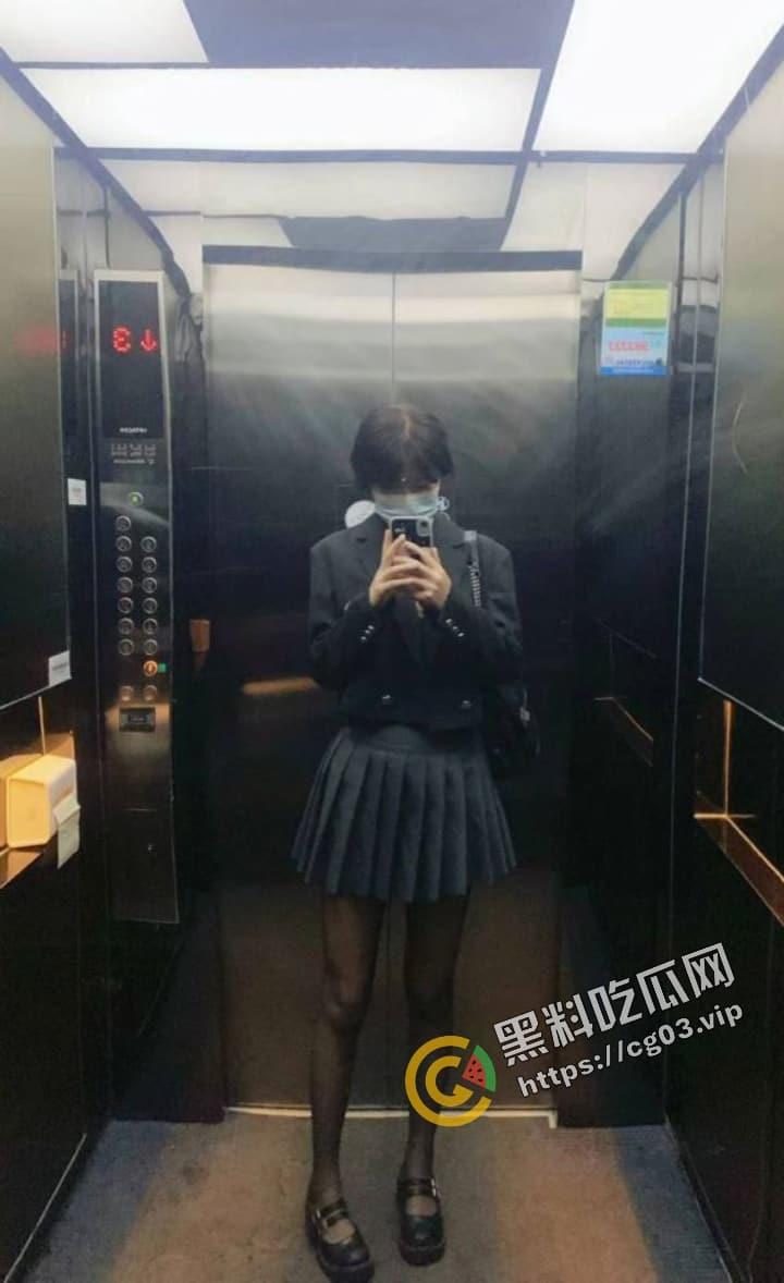 曝光!长沙万达金融写字楼物业约炮老混圈女【zwz】母狗属性拉满 特别是酒后做爱都是一脸懵逼-2