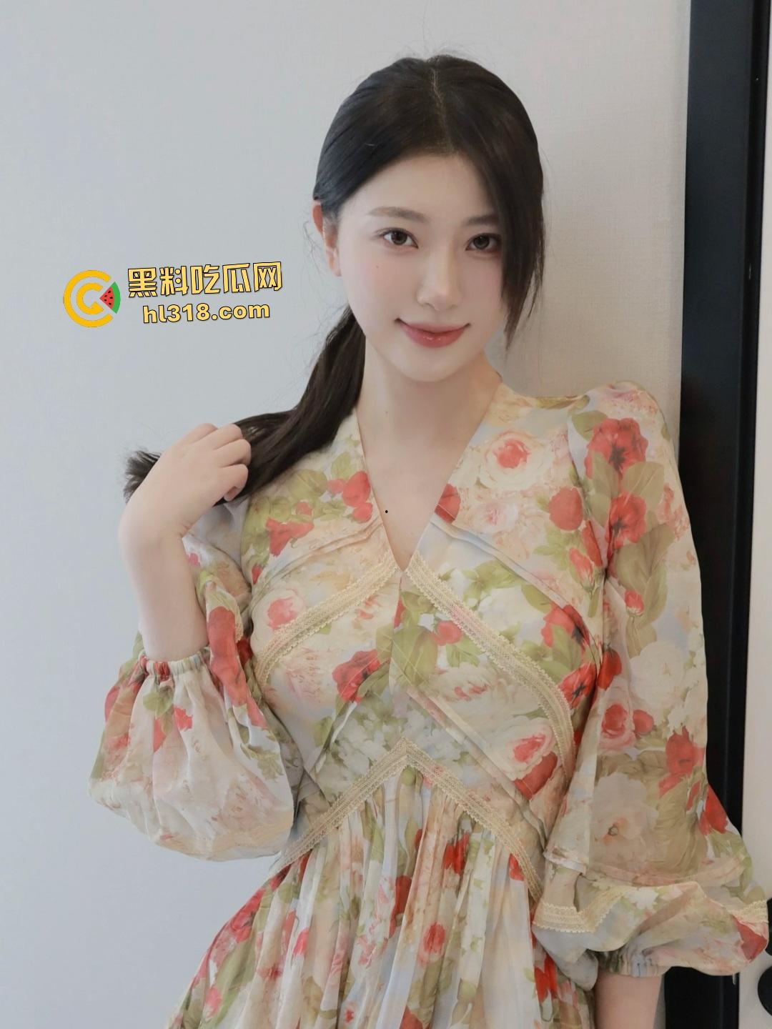 小红书博主【xxlhan】老公出差在广州找老黑狂操骚逼,黑鬼操的太猛,把少妇的脚都快压断了!-2