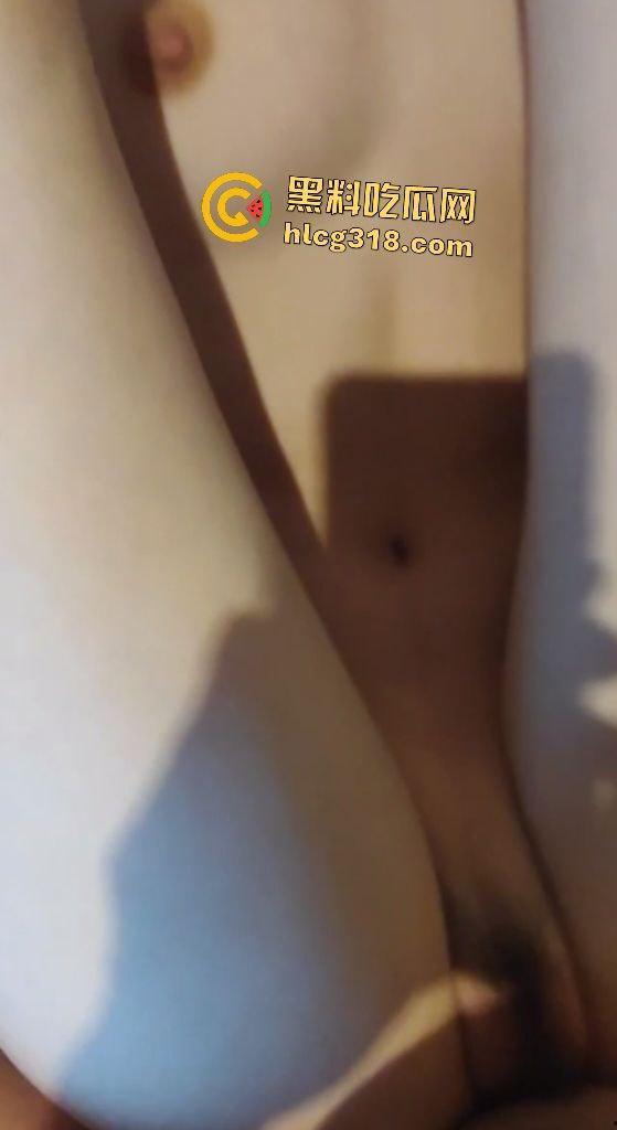 公司销售为了不被炒鱿鱼成M女性瘾成狂,被高管后入操到肩胛骨蝴蝶飞舞!-8