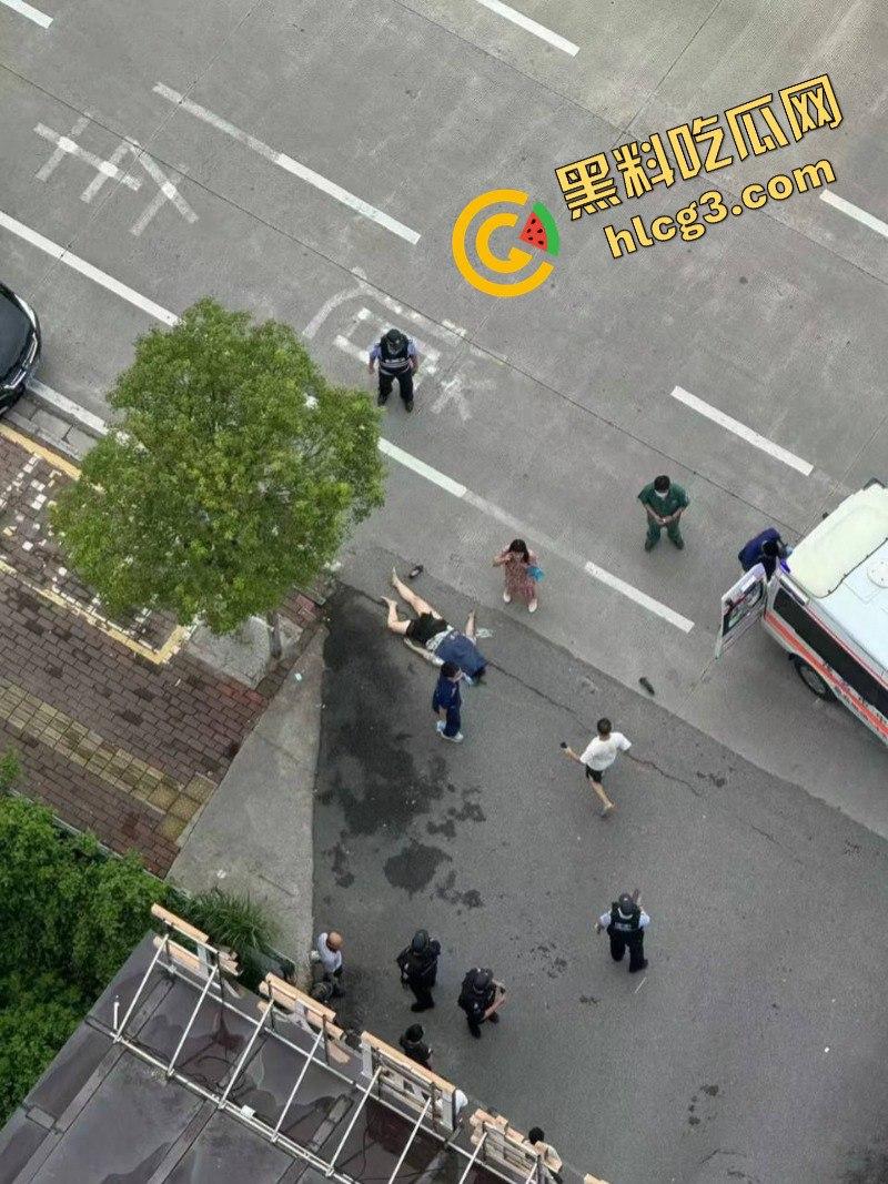 广东一女子接朋友去喝茶 没想到半路上被阎王接走了！-2