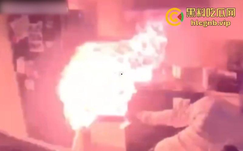 佛罗里达州果然名不虚传！博主 HiHeyItsDani 厨房直播烧毁了她的整个厨房和整个公寓！-7