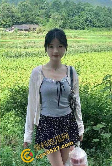 海角乱伦!贪玩的大学生表妹,诱惑的禁忌之恋,叔叔托我照顾她,我却将大屌深深插入表妹嫩穴-3