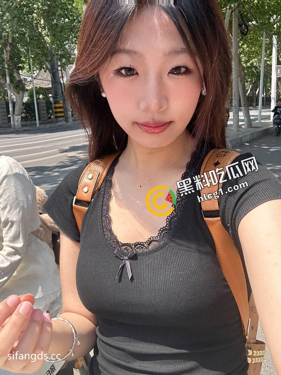 南京邮电大学御姐『李琦玉』金主包养后 拍摄大量情趣制服视频流出 撸管必备!-3