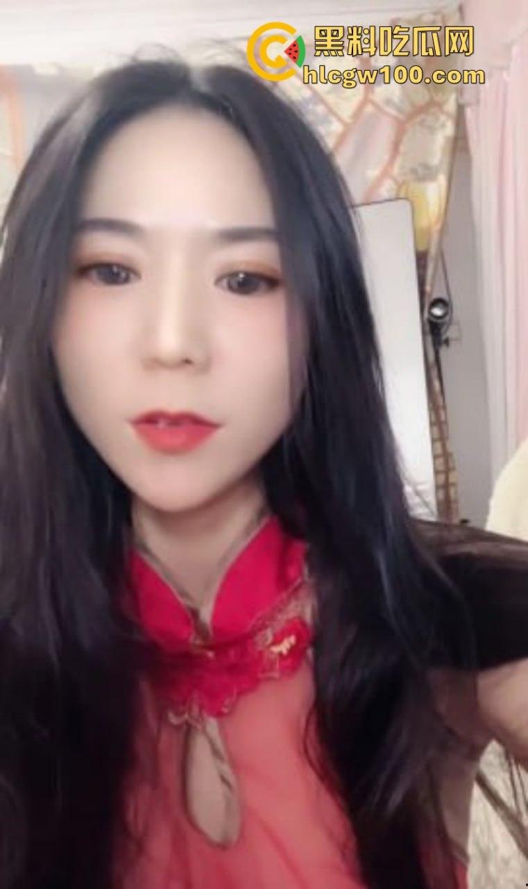 高颜值舞蹈女神【糖宝的糖】情趣展示妖娆火辣身材 后入姿势极致勾引 道具自慰潮喷了！-1