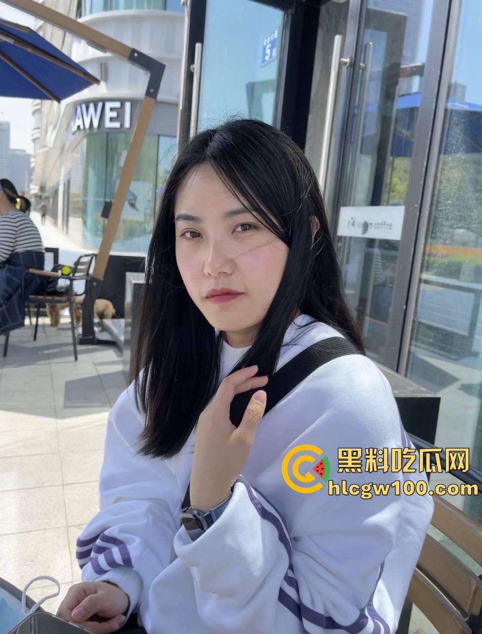 合肥技师谢【悠然】被PUA成骚货,下班直奔大哥家,自慰到高潮再插浪穴,还主动求内射,高潮后嗷嗷叫迷得人骨头酥!-3