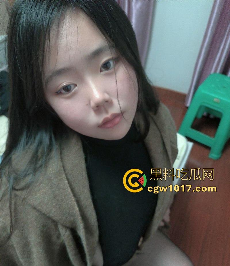 常州淫荡人妻【李玮婷】母狗调教视频曝光,公园漏出骚穴尿尿,无套后入深插子宫,熟女反差母狗姿态彻底释放!-2