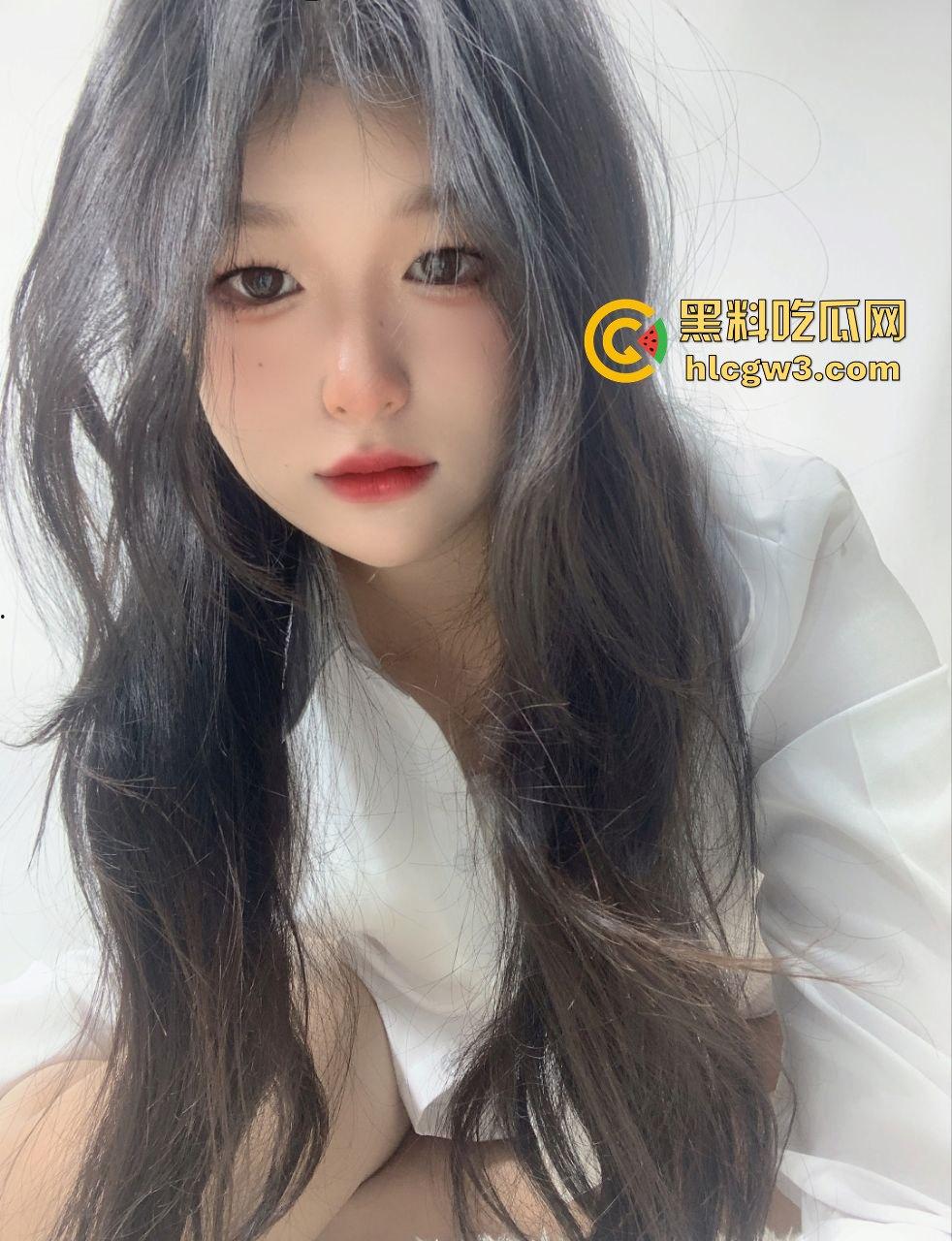 推特高颜福利姬【桃谷若姬子】露脸资源流出！付费门槛直接崩了，白嫖这么香还真有人冤大头花钱？-1