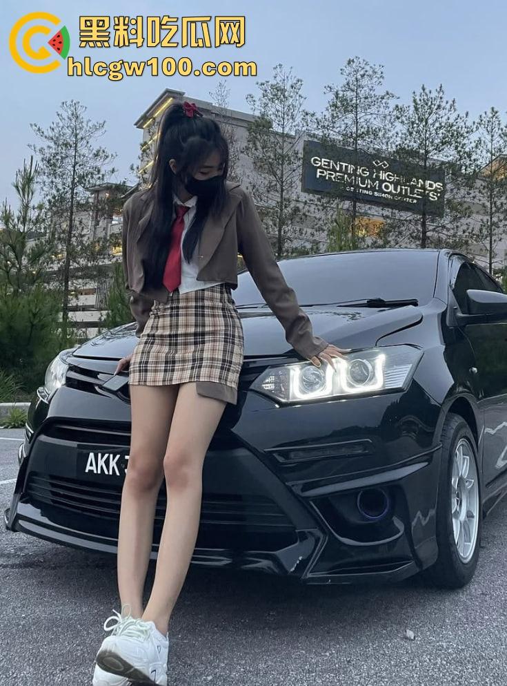 抖音10W粉网红【凯莹】福建骚鸡03年的货,包月3万随便玩,深喉爆操服务满分,有钱人的快乐真他妈让人酸!-8