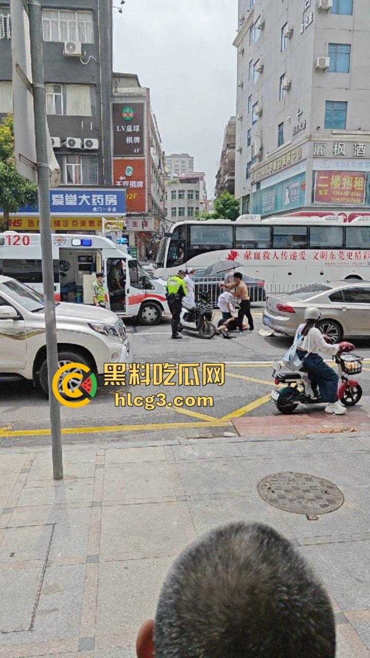 东莞虎门再现车祸!‘天道有轮回,苍天饶过谁‘女司机撞外卖小哥后不久,丈夫也在同地遭遇事故-4