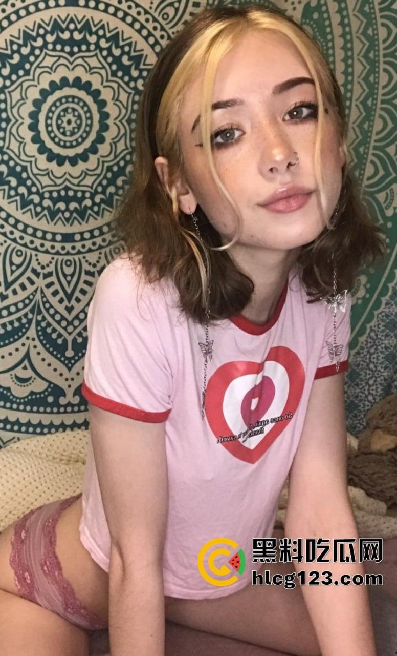 洋马BrattyDeath粉嫩小穴福利合集!胸虽小但绝对射爆,瓜友们别错过这波顶级福利!-53