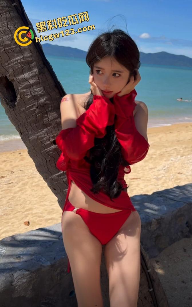 抖音回归首秀还没开『呆妹儿』先被前男友爆料干翻,开房洗澡视频实锤露脸,逼毛贴腿根,自己疯狂洗!-14