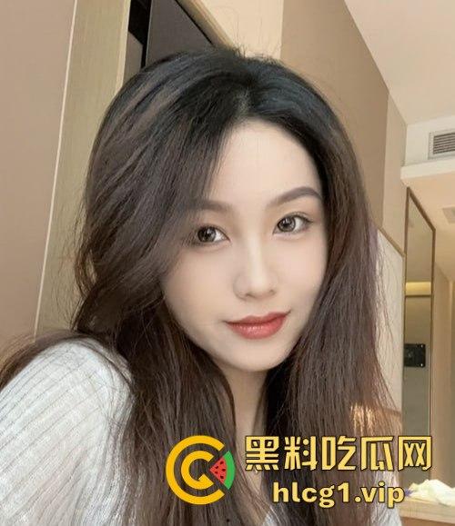 上海五矿美女交易员何麦伢私密视频流出！白领清纯表象下竟藏着如此大胆的秘密！-3
