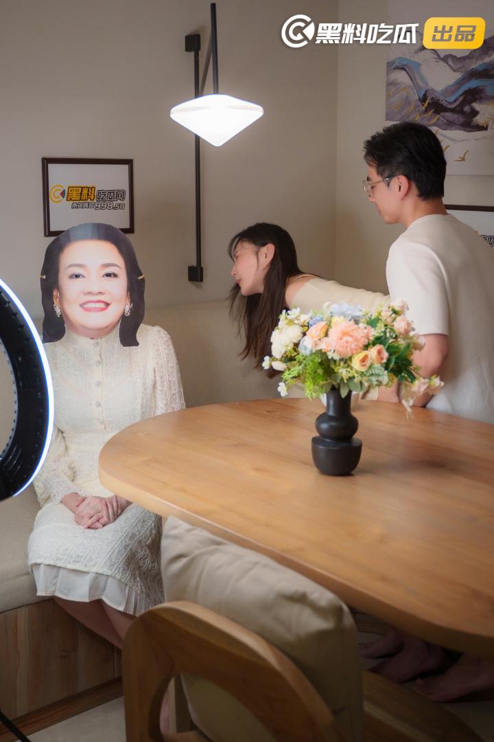 黑料吃瓜网出品-《大小S超时空重逢:多P鏖战淫乱地府》EP00-五一特播短剧!-7