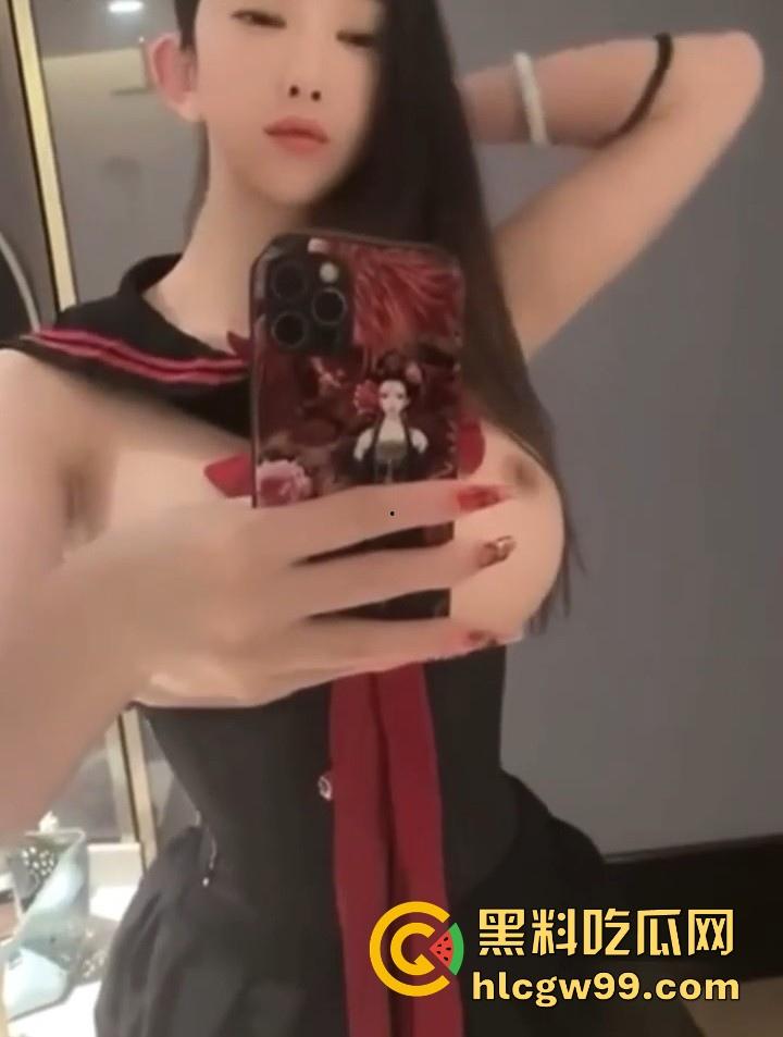 抖音十六万粉网红御姐【赵舒淇】献出露奶福利,性爱XO自慰寻高潮,露脸福利极具诱惑!-3