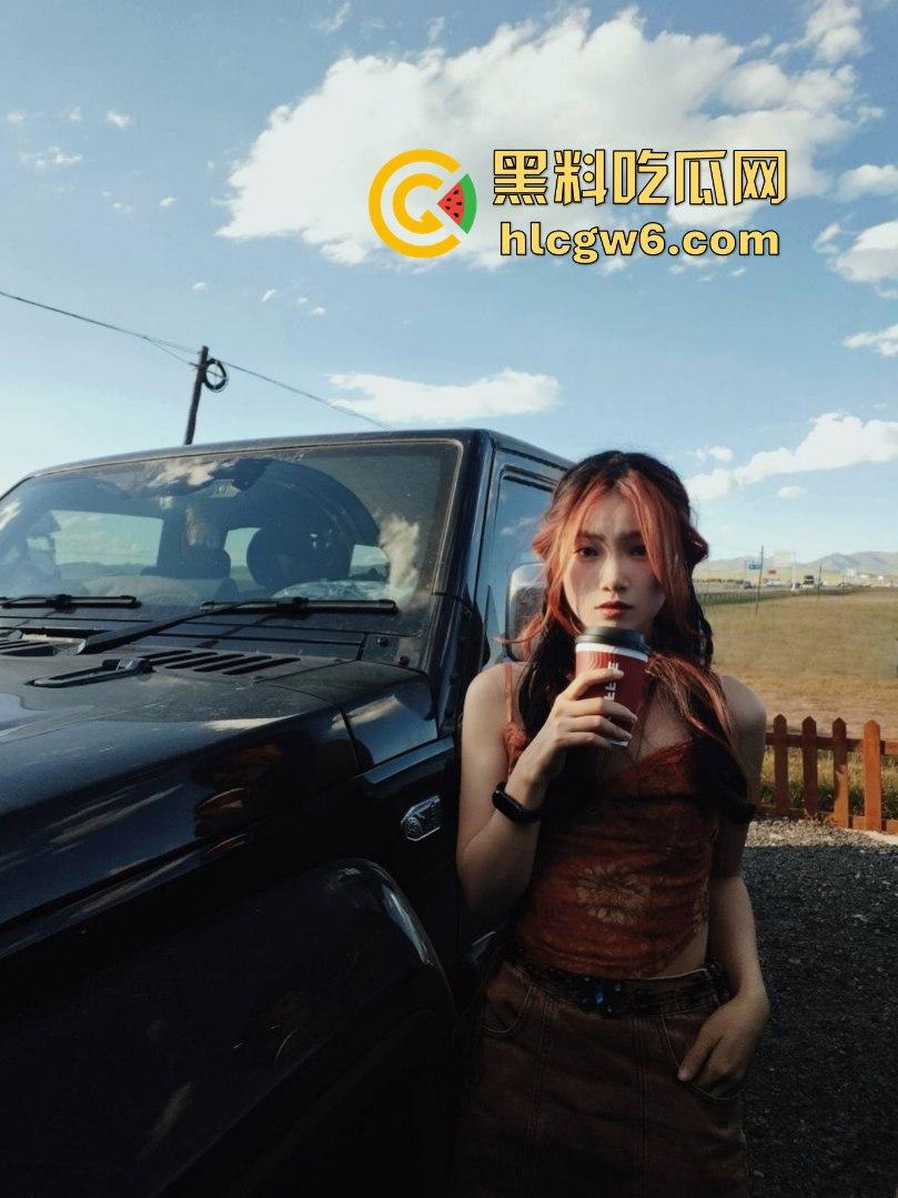 南京中医药大学红发学生妹『 徐思涵』陪金主伴游 白天是摄影师晚上是肉便器 情趣内衣换着花样骚视频流出!-10