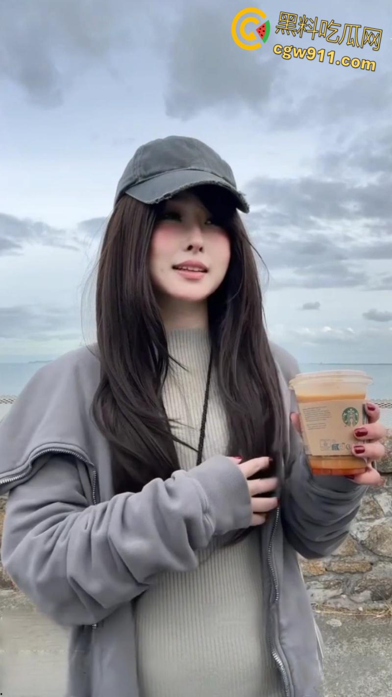 推特阿黑颜母狗【Pupu噗噗】,海边约会餐厅全裸自慰,户外车震口交舔蛋,打开车门无套后入小翘臀 !-1