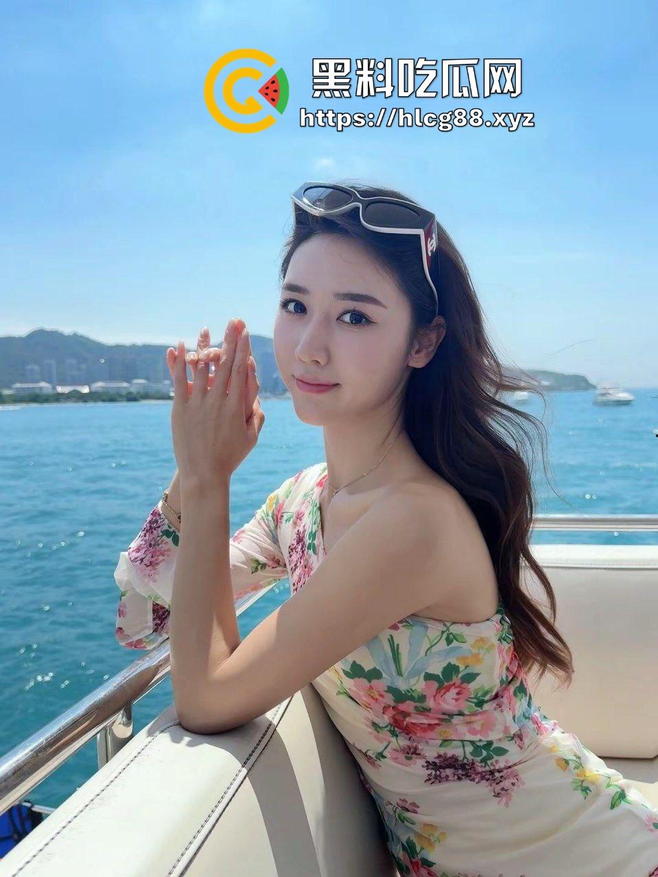 抖音御姐型少妇骚鸡【嘻嘻邓】都结婚带娃了还不忘老本行,30万粉丝背后竟是鸡婆榨精机器!-4