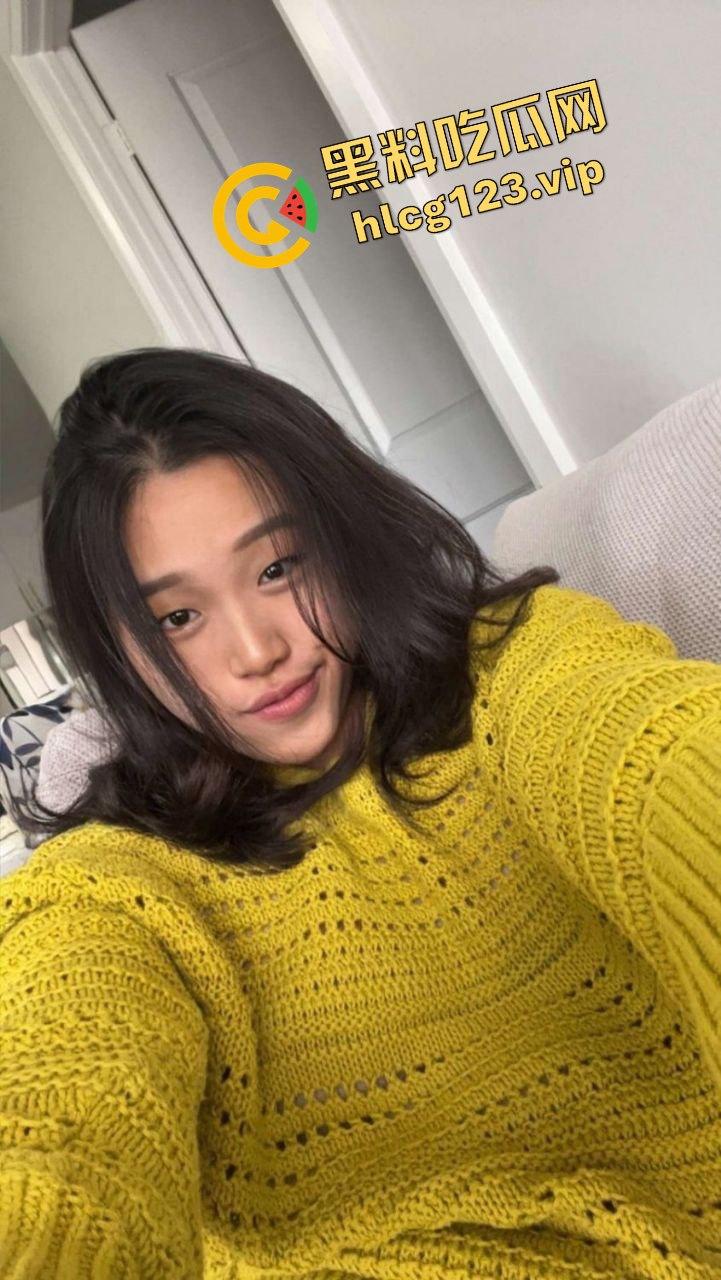 反差妹子变身!微胖女友啪啪视频流出,乖乖女秒变劲爆母狗!-1