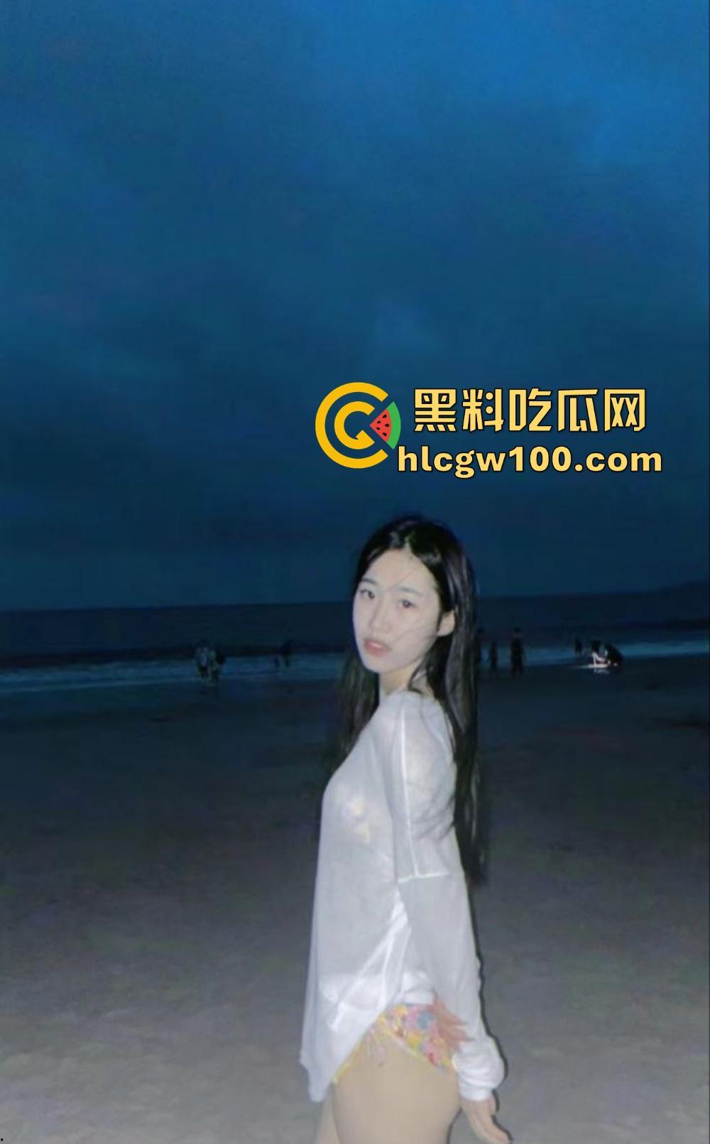 长沙女主播『冯洛涵』可纯可欲可调情 线上钓金主线下上门服务为钱疯狂 千里送逼秀腰臀技术!-16