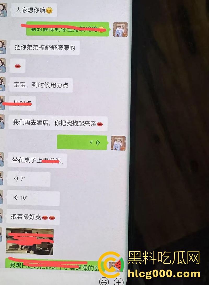 广东湛江西湖大道,已婚渣男按耐不住出轨偷情,妻子刚生孩子没多久,抱着小孩捉奸,太悲惨了!-6