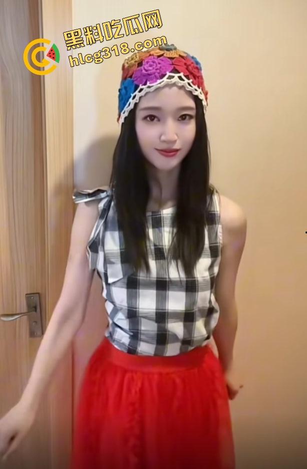 短剧女演员『腾泽文』聊天记录被爆出秒删，剧组夫妻戏玩到现实早期潜规则视频被扒出，微博热搜疯狂控评！-10