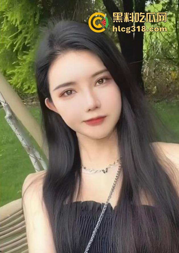 海角大神【会喷水亲姐姐】喝下最强壮阳秘方,把巨乳骚姐操到狂喷水,肉棒如铁棍般把逼干肿!-2