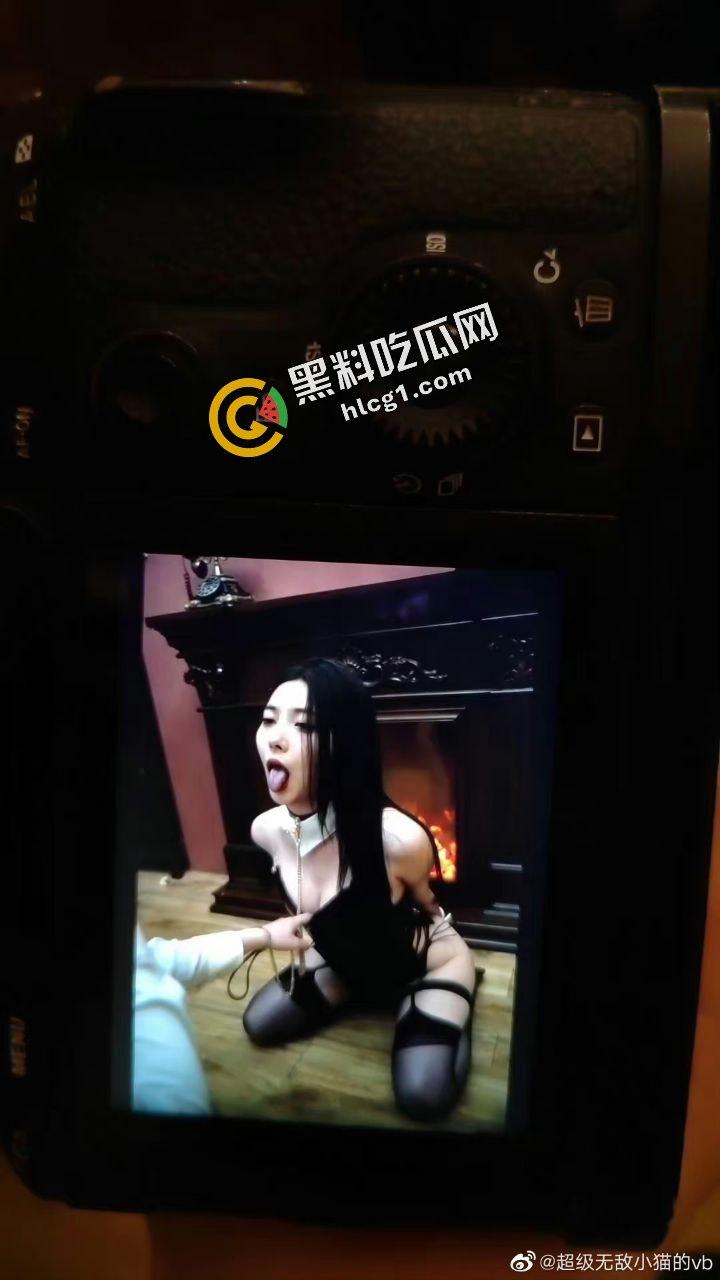微博身材高挑的反差网红 超级无敌小猫 网上钓鱼 线下和金主爸爸约炮 视频流出-4