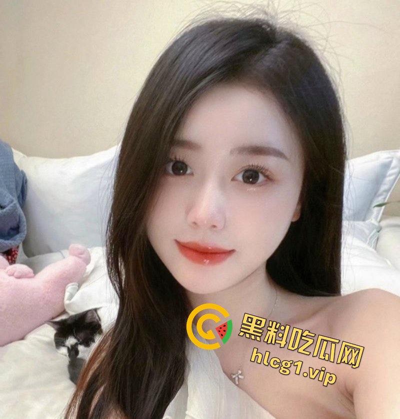 终于搞定小姨子!自带情趣制服,中途男朋友竟然查岗,这骚穴真是润得不行!-2